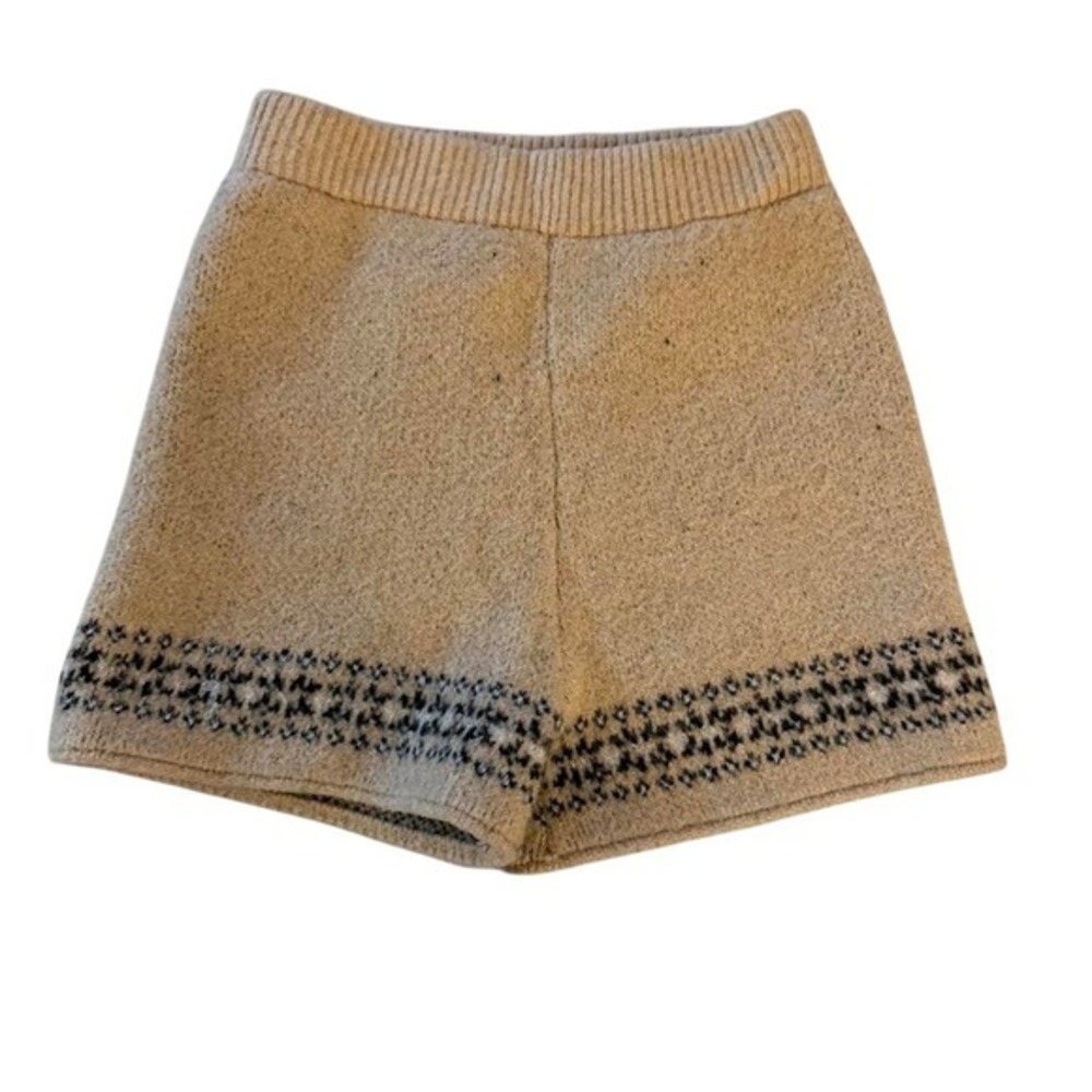 Wild Fable cream and black sweater shorts Size XXS